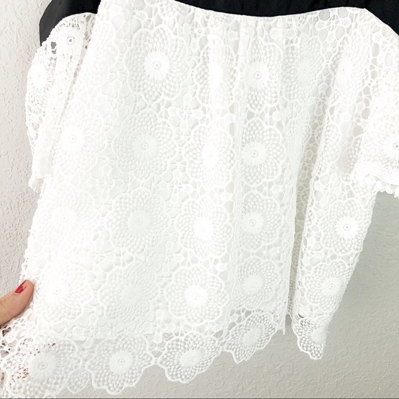 Topshop Grosgrain Lace Cold Shoulder Top Size 2 White Black Lined Floral Girly - Picture 4 of 7